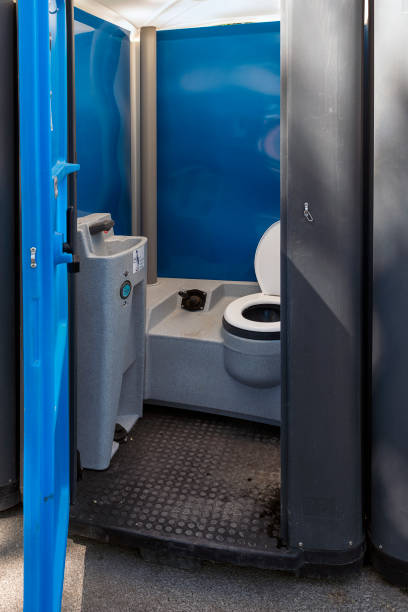 Best Portable restroom solutions  in Hoback, WY