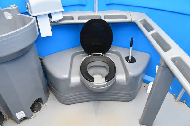 Best Portable restroom trailer rental  in Hoback, WY